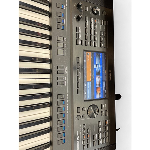 Used Yamaha PSR-SX900 Keyboard Workstation