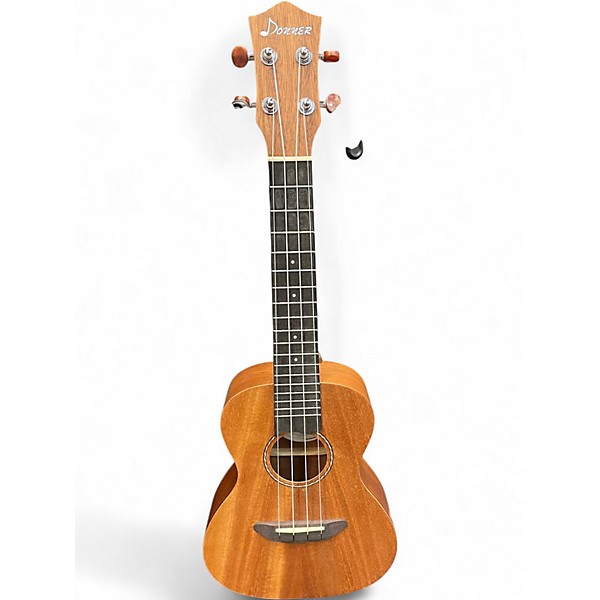 Used Donner duc-100 Natural Ukulele