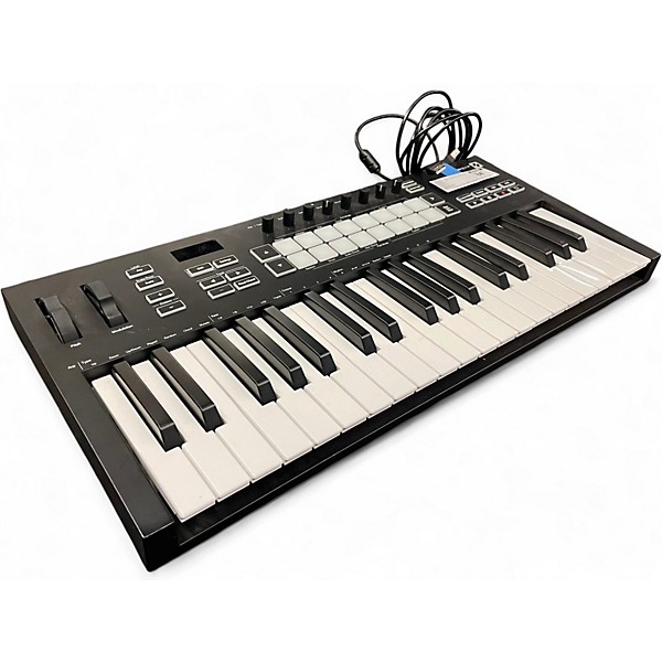 Used Novation LAUNCHKEY 37