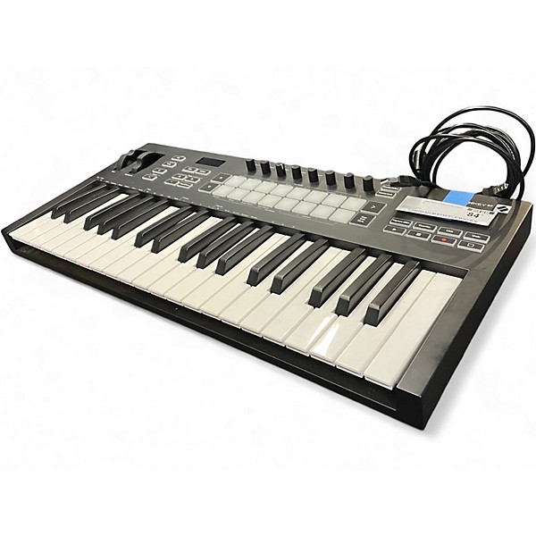 Used Novation LAUNCHKEY 37