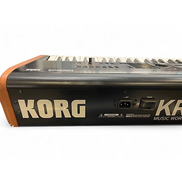 Used KORG KRONOS 2 61 KEY