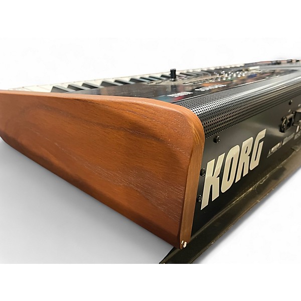 Used KORG KRONOS 2 61 KEY