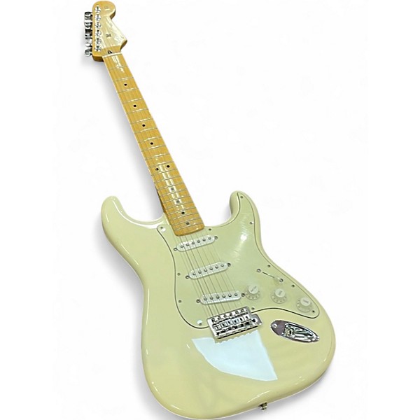 Used Fender Standard Stratocaster Arctic White Solid Body Electric Guitar