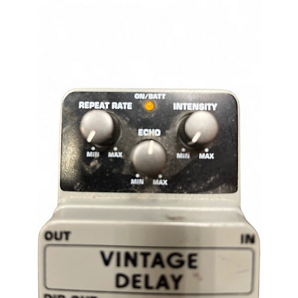 Used Behringer VD400 Vintage Delay Effect Pedal