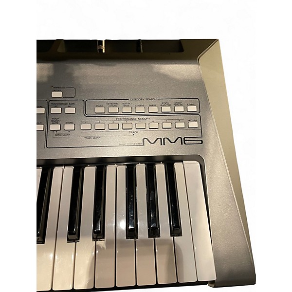 Used Yamaha MM6 61 Key Keyboard Workstation