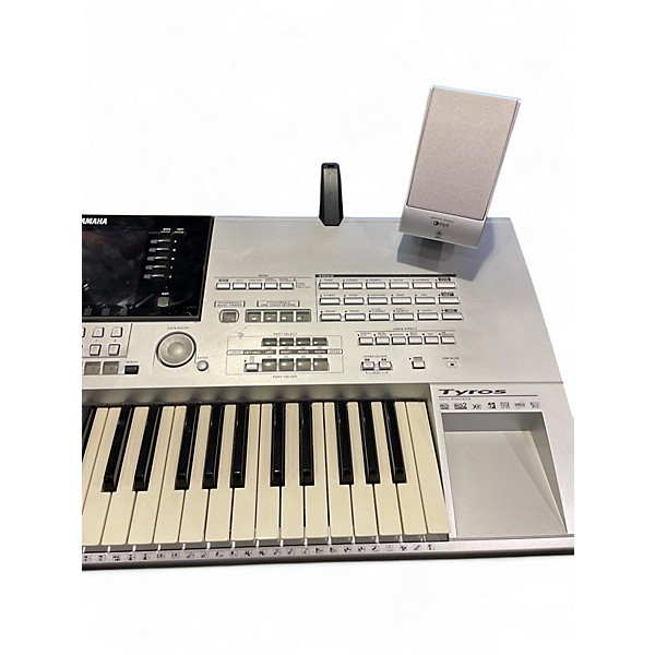 Used Yamaha Tyros 3 Keyboard Workstation