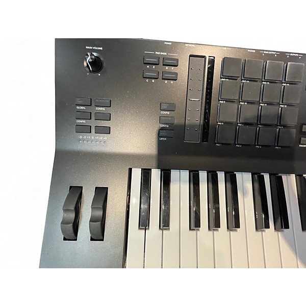 Used Akai Professional MPC Key 61 Keyboard Workstation