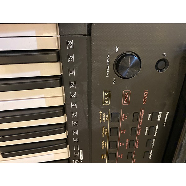 Used Yamaha PSRE273 Digital Piano
