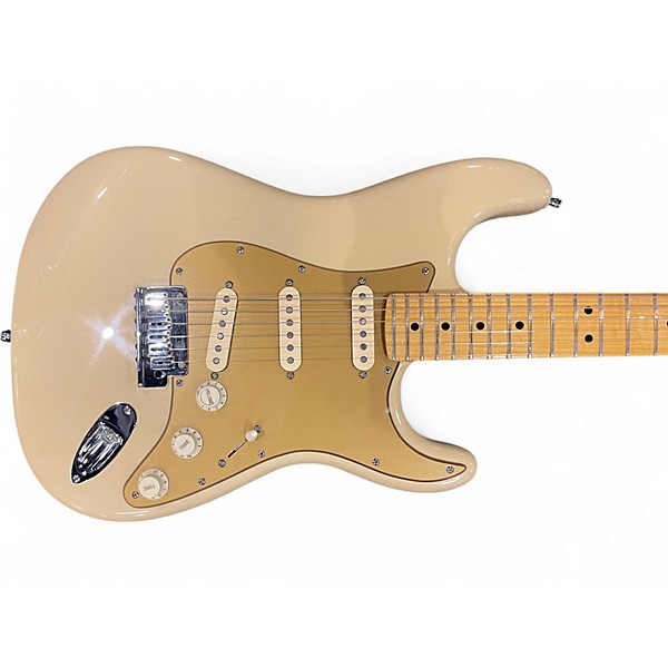 Used Fender Custom Shop Deluxe Stratocaster Buttercream Solid Body Electric Guitar
