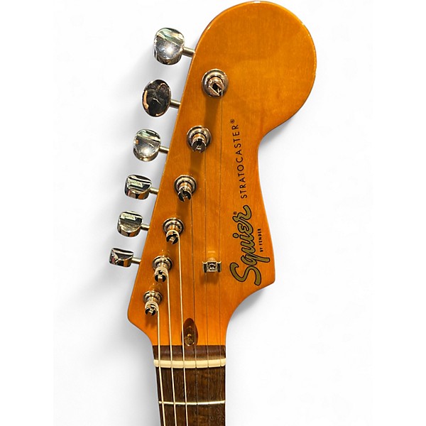 Used Squier Limited Edition Classic Vibe '60 Stratocaster HSS Sienna Sunburst Solid Body Electric Guitar