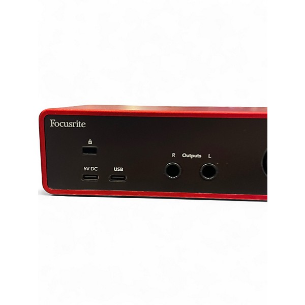 Used Focusrite 2i2 Gen 4 Audio Interface