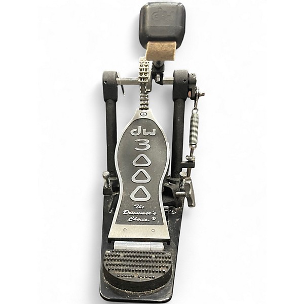 Used DW 3000 Series Single Single Bass Drum Pedal