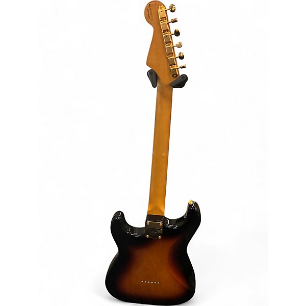 Used Fender Artist Series Robert Cray Stratocaster 3 Tone Sunburst Solid Body Electric Guitar