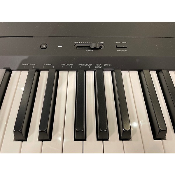 Used Yamaha p-143