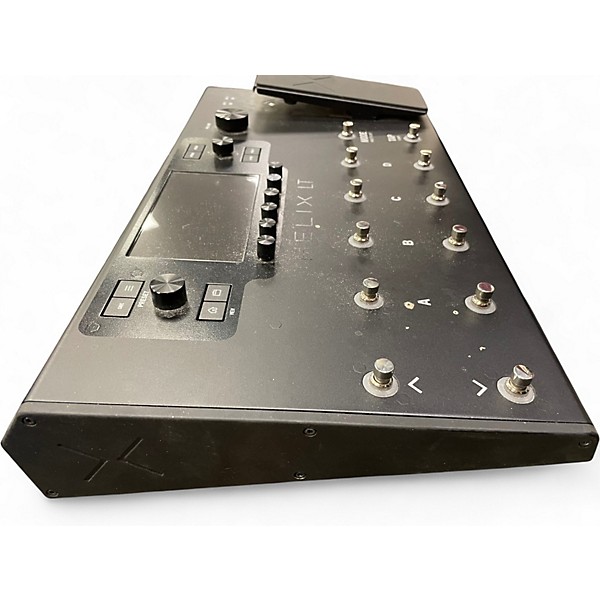 Used Line 6 Helix LT Effect Processor