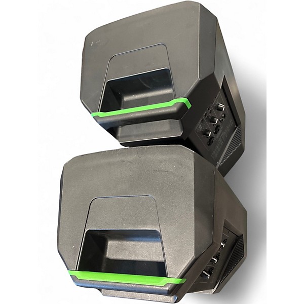 Used Mackie Thump go pair Powered Speaker
