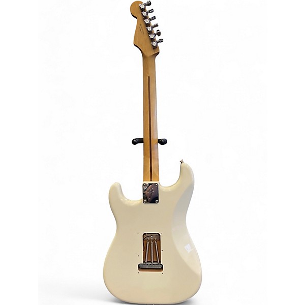 Used Fender Player Stratocaster Polar White Solid Body Electric Guitar