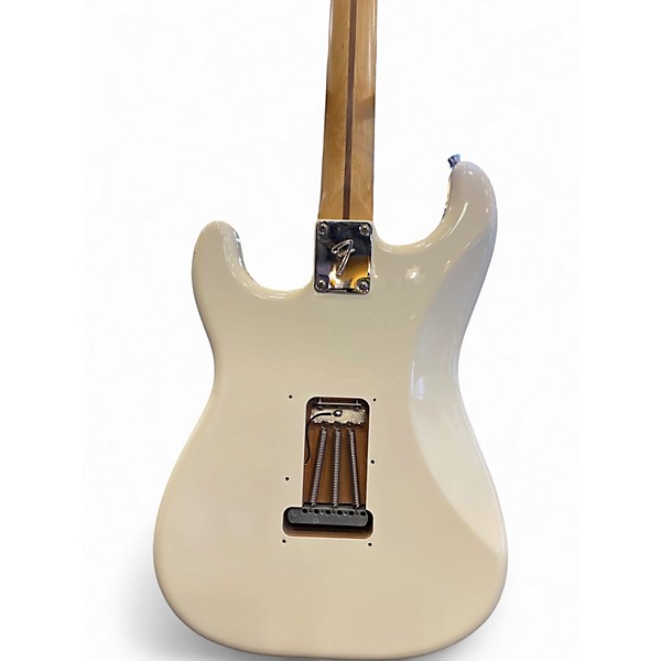 Used Fender Player Stratocaster Polar White Solid Body Electric Guitar