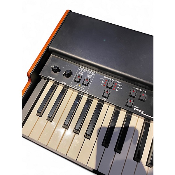 Used Crumar MOJO 61 Synthesizer