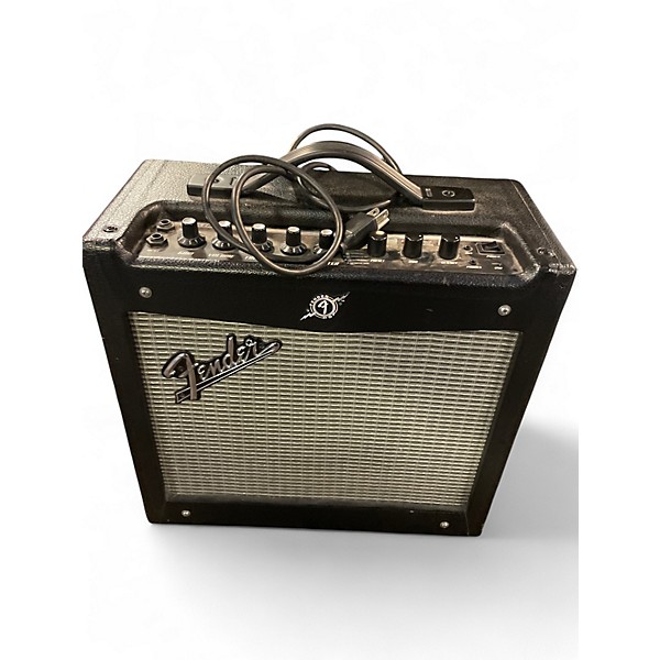 Used Fender Mustang I V2 20W 1X8 Guitar Combo Amp