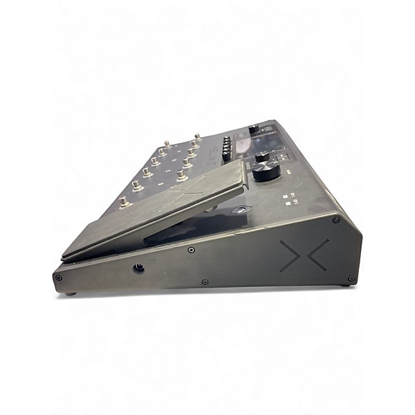 Used Line 6 Helix LT Effect Processor