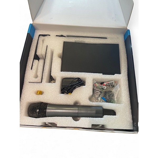 Used Sennheiser Xsw2 e835 Handheld Wireless System