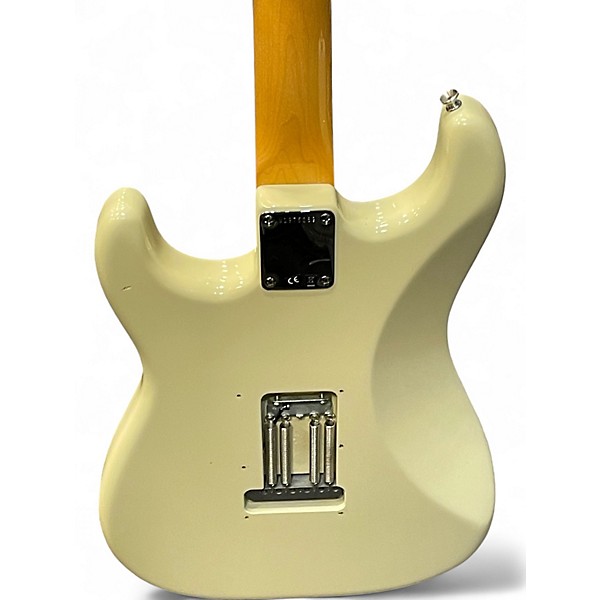 Used Fender AMERICAN VINTAGE II 1961 STRATOCASTER Olympic White Solid Body Electric Guitar