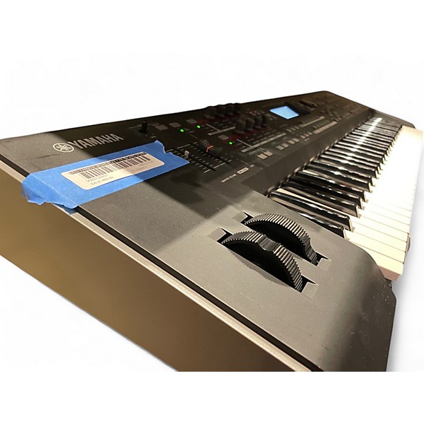Used Yamaha MOX6 61 Key Keyboard Workstation