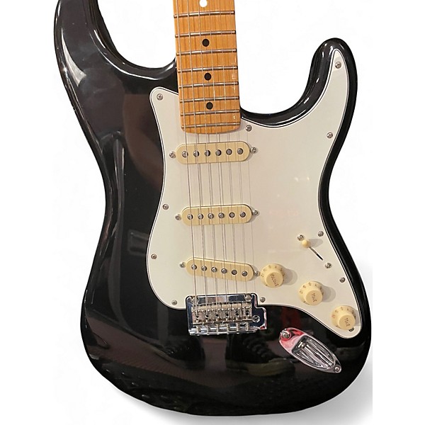 Used 2020s Fender stratocaster Black Solid Body Electric Guitar
