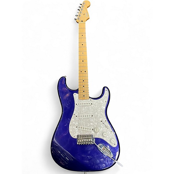 Used 2001 Fender Standard Stratocaster Midnight Blue Solid Body Electric Guitar
