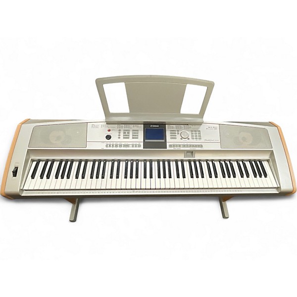 Used 2004 Yamaha Dgx-505 Keyboard Workstation