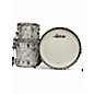 Used Ludwig Classic Maple 3pc Fab White Drum Kit thumbnail