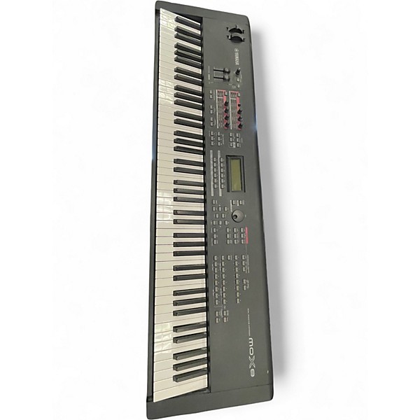 Used Yamaha MOX8 88 Key Keyboard Workstation