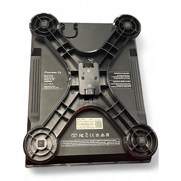 Used Pioneer DJ XDJ-700 DJ Controller