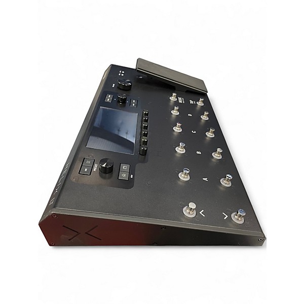 Used Line 6 Helix LT Effect Processor