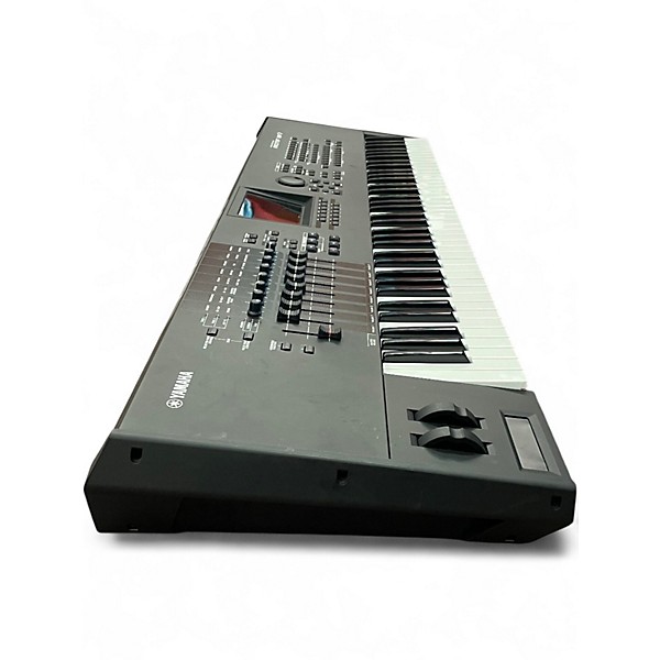 Used Yamaha Motif XF7 76 Key Keyboard Workstation