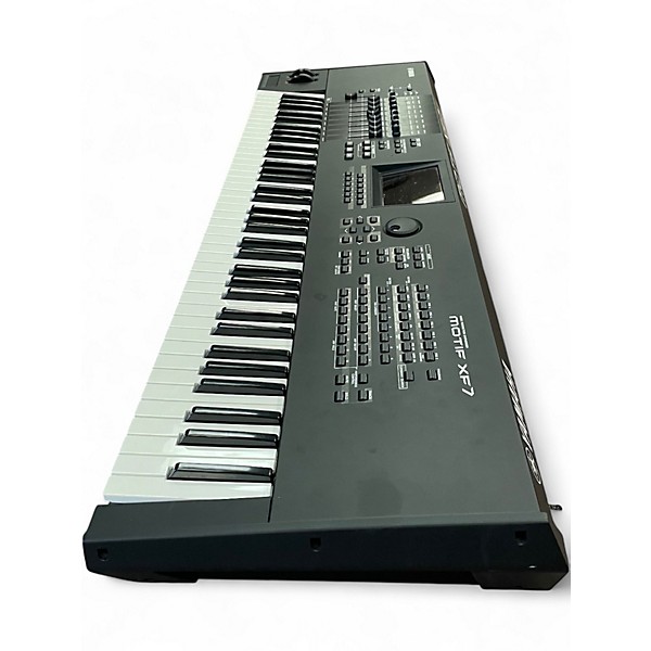 Used Yamaha Motif XF7 76 Key Keyboard Workstation