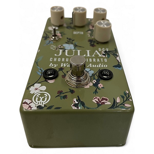 Used Walrus Audio julia chorus vibrato limited edition floral Effect Pedal