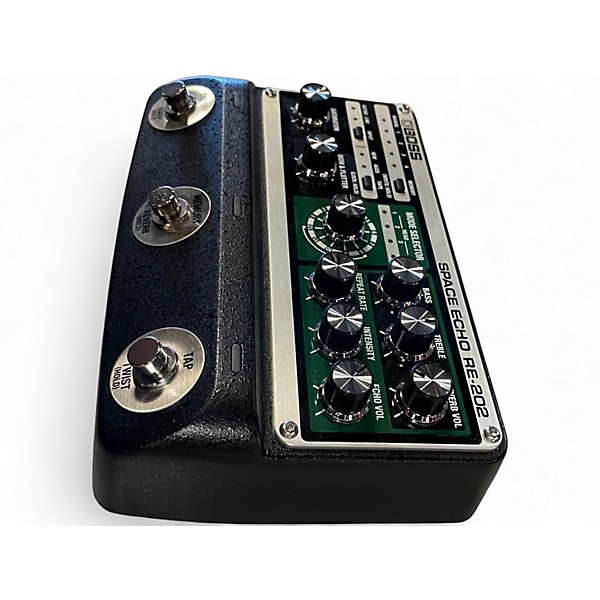 Used BOSS RE202 SPACE ECHO Effect Pedal