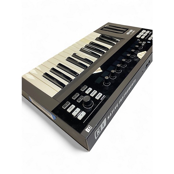 Used Native Instruments Komplete Kontrol S25 MIDI Controller