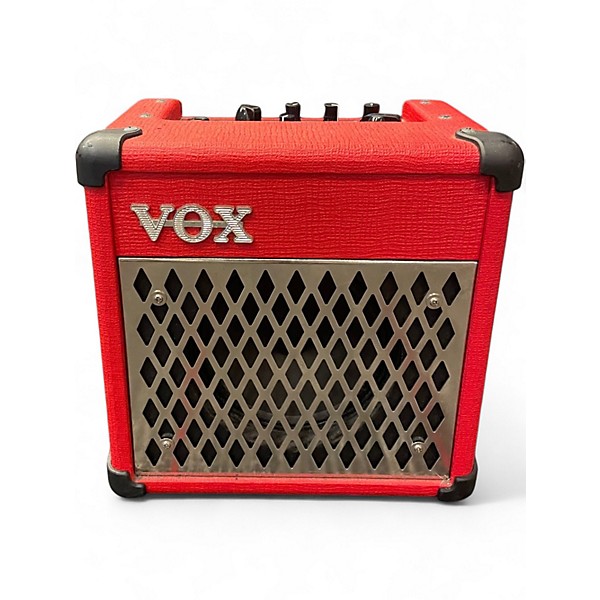 Used VOX DA5 5W 1x6.5 Guitar Combo Battery Powered Amp