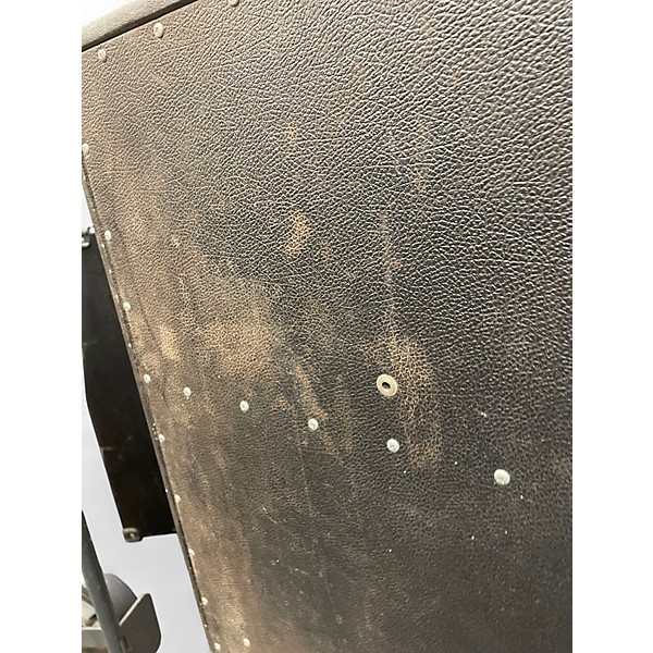 Used Traynor YC-610 Bass Cabinet