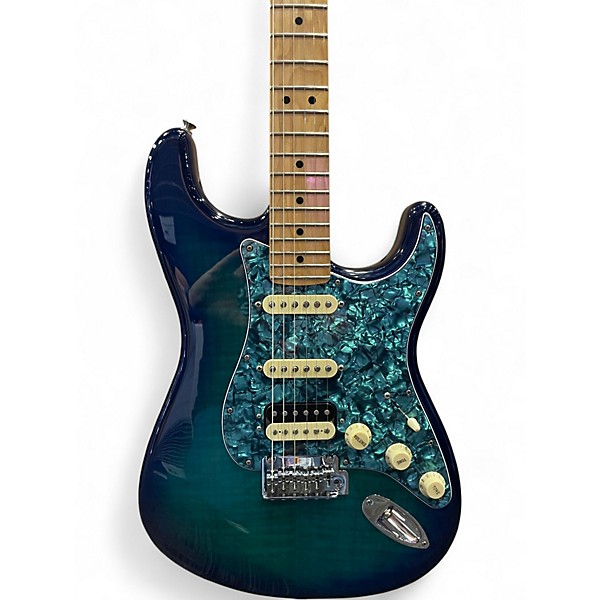Used 2022 Fender PLAYER II STRATOCASTER Blue Solid Body Electric Guitar