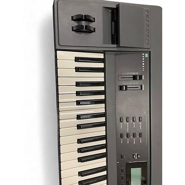 Used Kurzweil K2VX Keyboard Workstation