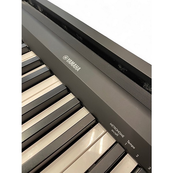 Used Yamaha p-145