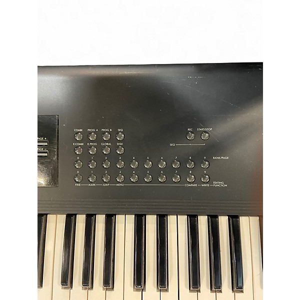 Used KORG T2 Keyboard Workstation
