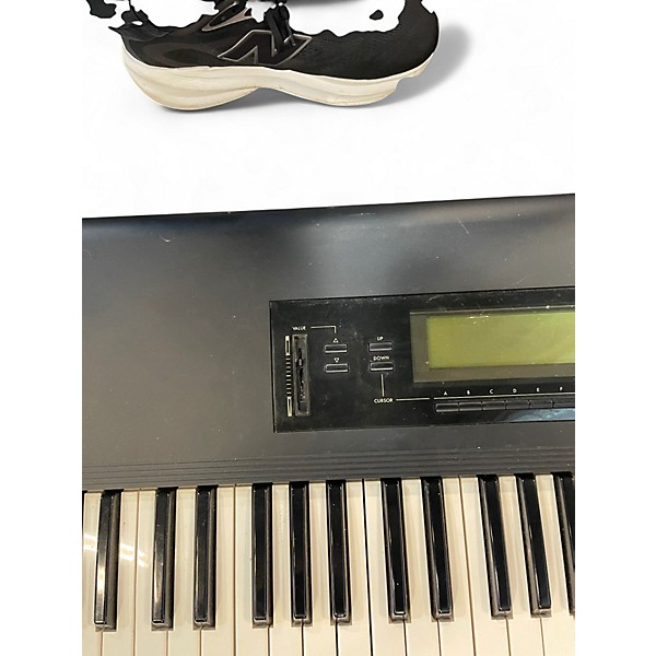 Used KORG T2 Keyboard Workstation