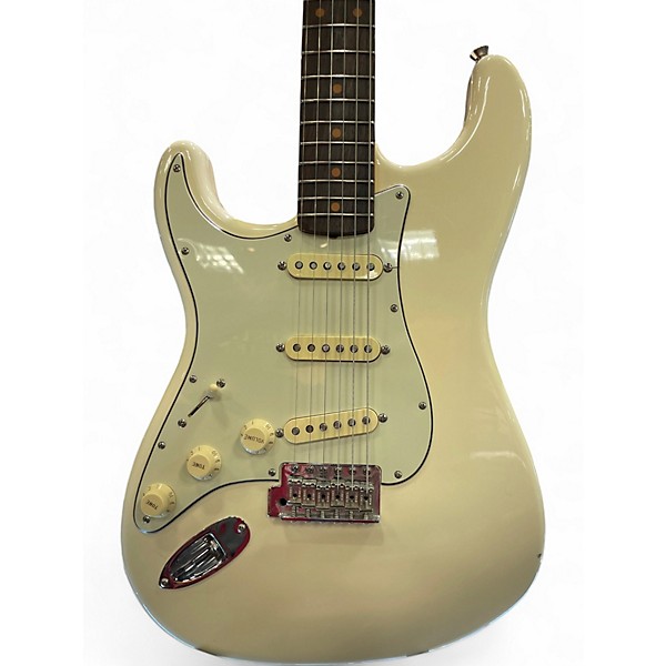 Used Fender  av II 61 strat lefty Olympic White Solid Body Electric Guitar