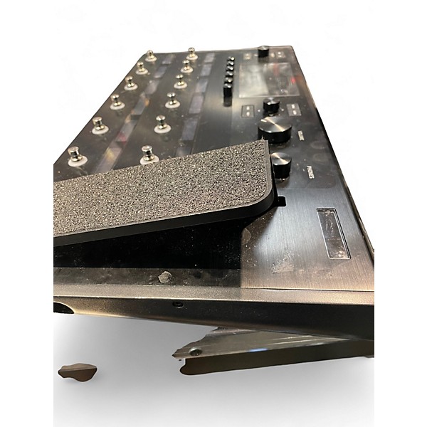 Used Line 6 Helix Effect Processor