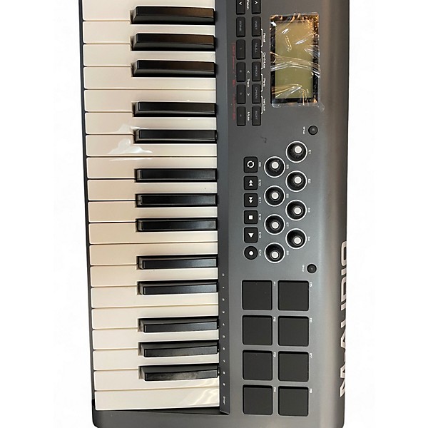Used M-Audio Axiom